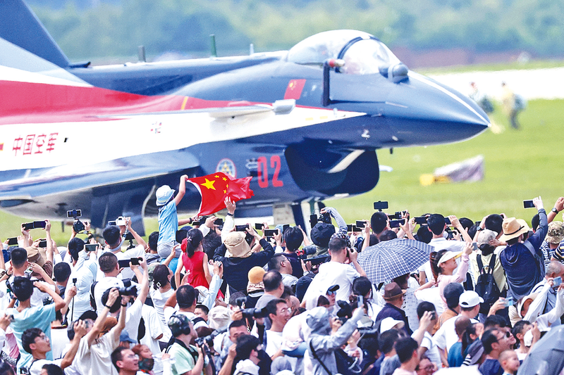 女人操男人鸡鸡的视频长春航空展迎来首个公众日